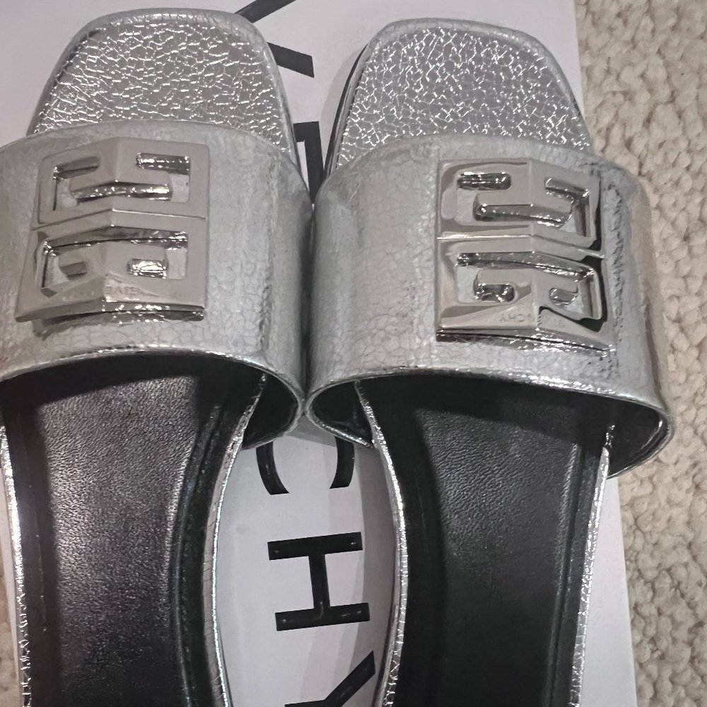 Givenchy Silver Slides EU 38